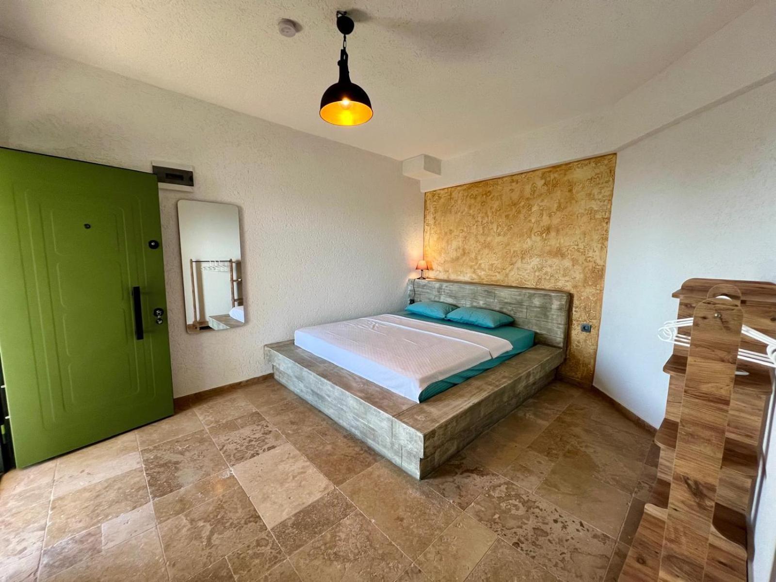 Bed & Breakfast Elm *